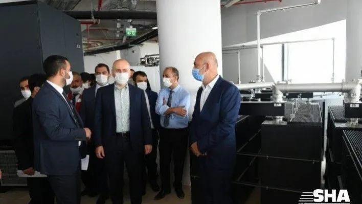 Bakan Karaismailoğlu, Küçük Çamlıca TV Radyo Kulesi'ndekı çalışmaları inceledi