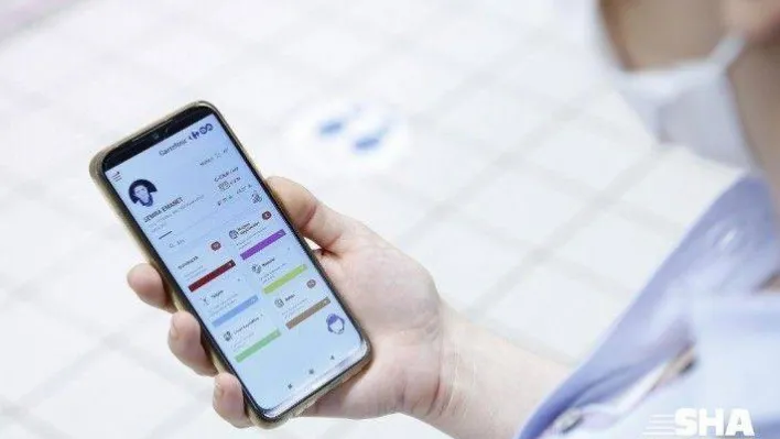 CarrefourSA 'C - Mobil' uygulamasıyla 11 bin çalışanını salgına karşı takip ediyor