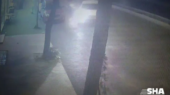 Arnavutköy'de motosiklet ile otomobil çarpıştı: 1 yaralı