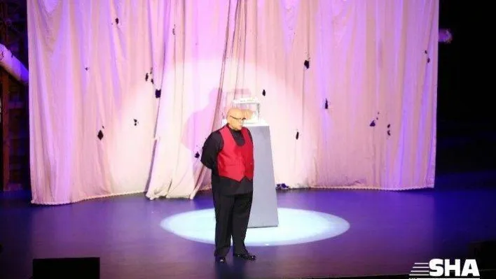 Dümbüllü Kavuğu'nun yeni sahibi Şevket Çoruh oldu