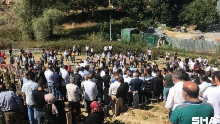 Esenyurt'ta öldürülen taksici kardeşler, son yolculuğuna uğurlandı