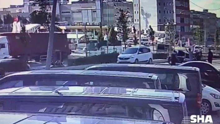 Genç kadını polisler ölümden son andan kurtardı