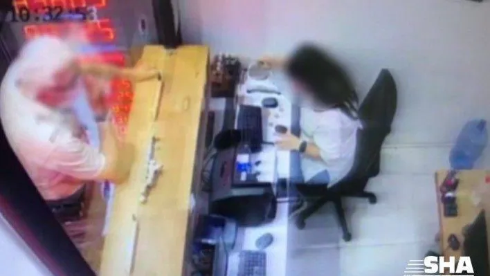 Yaşlı adam döviz bürosuna 100 bin TL'lik sahte altın sattı
