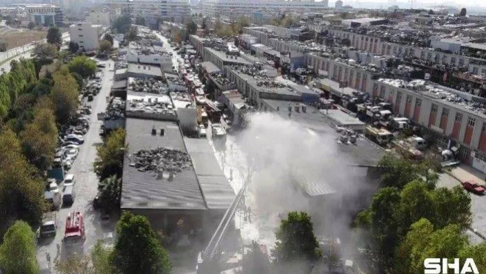 Başakşehir Atatürk Sanayi Sitesi'nde korkutan yangın