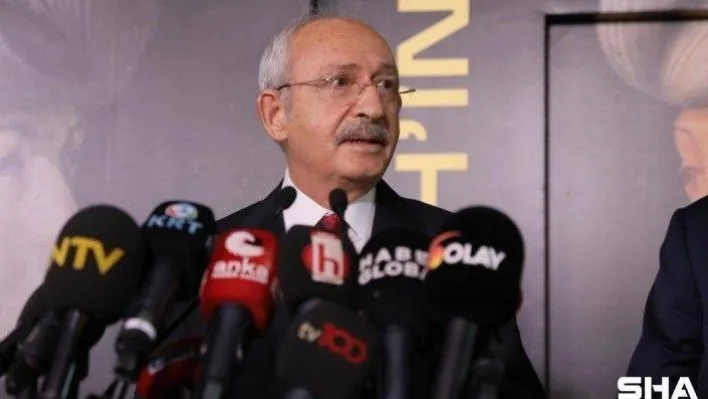 CHP lideri Kemal Kılıçdaroğlu, Fatih Sultan Mehmet tablosunun ön gösterimine katıldı