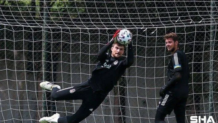 Ersin Destanoğlu: &quotBeşiktaş'ta uzun yıllar oynamak istiyorum&quot