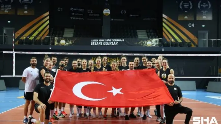 Guidetti: &quotTürk bayrağını dünyanın her yerinde dalgalandırıyoruz&quot