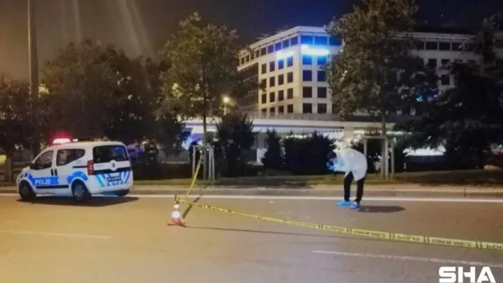 Maltepe'de otomobilden atılan kişi daha sonra kurşunların hedefi oldu