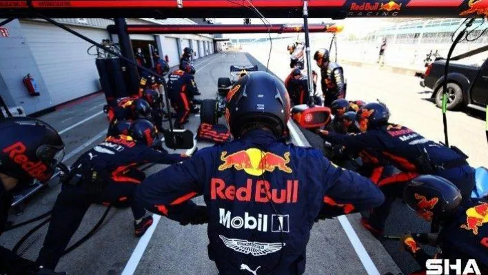 Max Verstappen ve Alex Albon, Türk Formula 1 tutkunlarıyla buluşacak