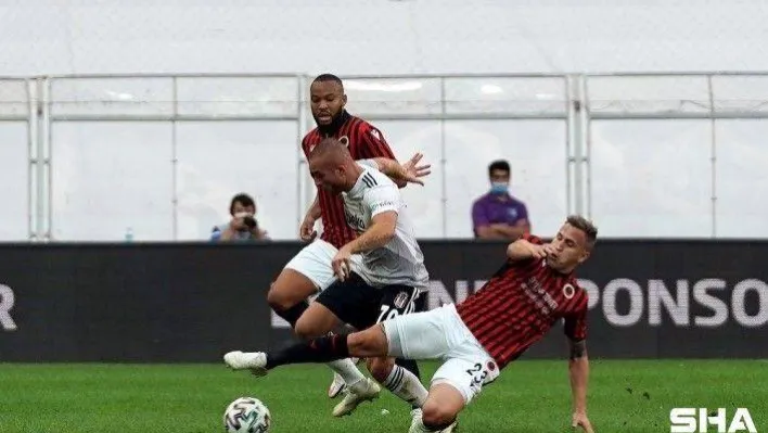 Süper Lig: Beşiktaş: 0 - Gençlerbirliği: 1 (İlk yarı)