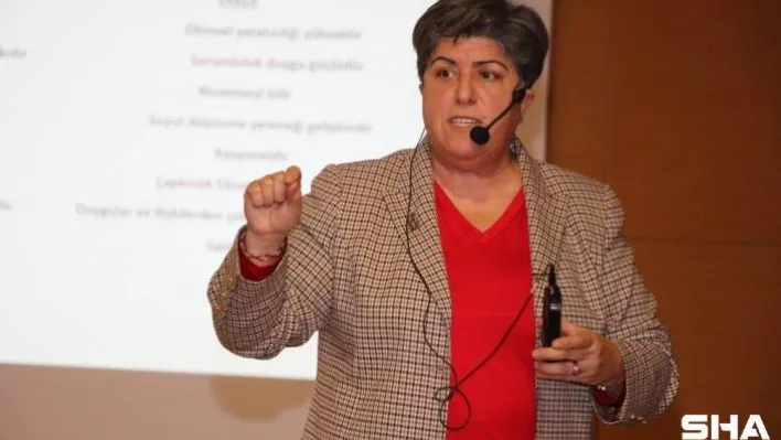 Teknosa 'Teknolojinin Gücü' paneli ile Dijital Topuklar Zirvesi'nde