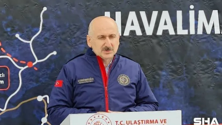 Bakan Karaismailoğlu, Halkalı İstanbul Metro hattı şantiyesinde incelemelerde bulundu