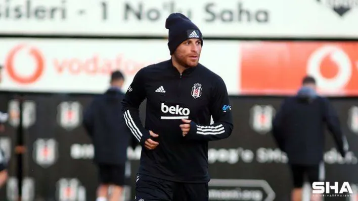 Beşiktaş'ta Gökhan Töre Fenerbahçe derbisinde yok