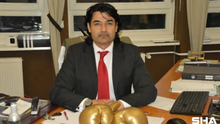 Dünyanın en iyi boks promotörünün tespih merakı