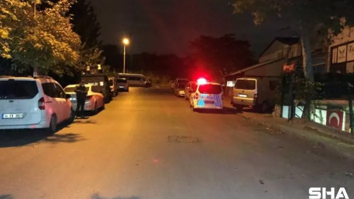 Küçükçekmece'de dernek lokaline silahlı saldırı: 1 yaralı