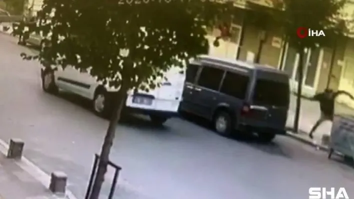 Pişkin hırsızlar, kendisini uyaran vatandaşa taş fırlattı