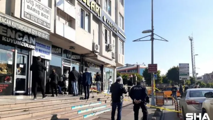 Sancaktepe'de silahlı kuyumcu soygunu: İş yeri sahibinin oğlu yaralandı