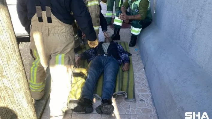 Sarıyer'de dehşet anları kamerada: Freni boşalan taksi eve girdi