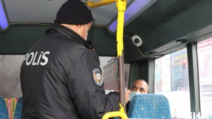 Sultanbeyli'de hafta sonu kısıtlamasına uymayan kişilere 127 bin lira ceza