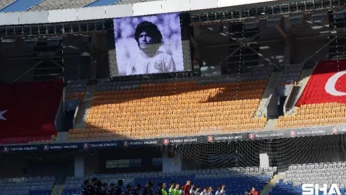 Süper Lig: Başakşehir: 1 - Denizlispor: 0 (Maç devam ediyor)