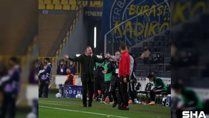 Süper Lig: Fenerbahçe: 1 - Beşiktaş: 2 (İlk yarı)