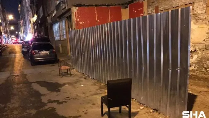 Bakırköy'de değnekçilik yapan 2 kişi gözaltına alındı