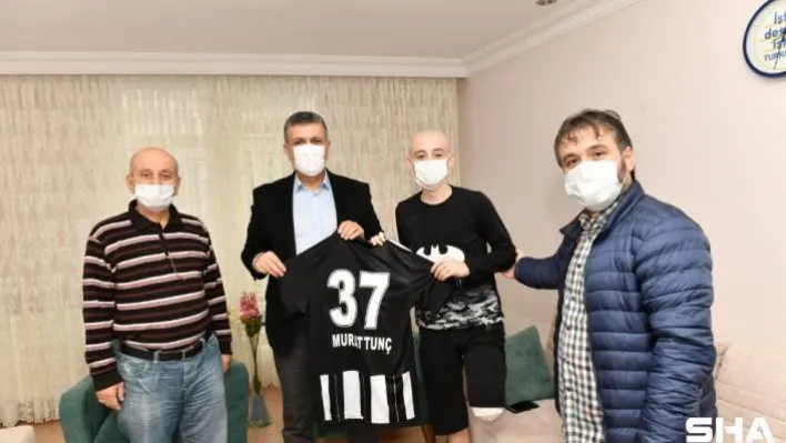 Başkan Bozkurt'tan ayağı kesilen Tunç'a moral ziyareti