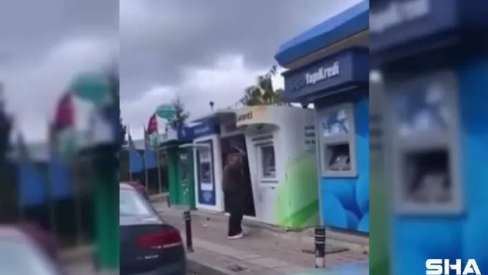 Beykoz'da ATM'lere saldırdı, çekiç ile tek tek kırdı