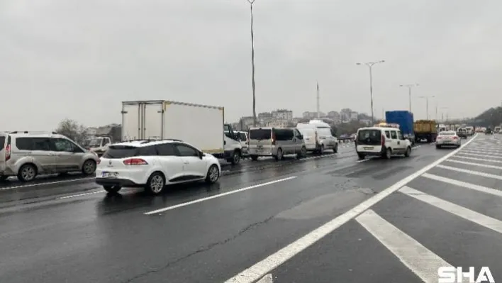 FSM Köprüsü'ndeki zincirleme kaza, TEM Otoyolunda trafiği felç etti