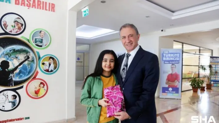 İhlas Koleji öğrencisi Bilim Olimpiyatları'nda İstanbul birincisi oldu