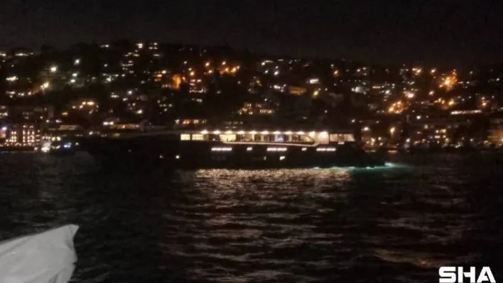 İstanbul Boğazı'nda kaçak yılbaşı eğlencesine polis baskını