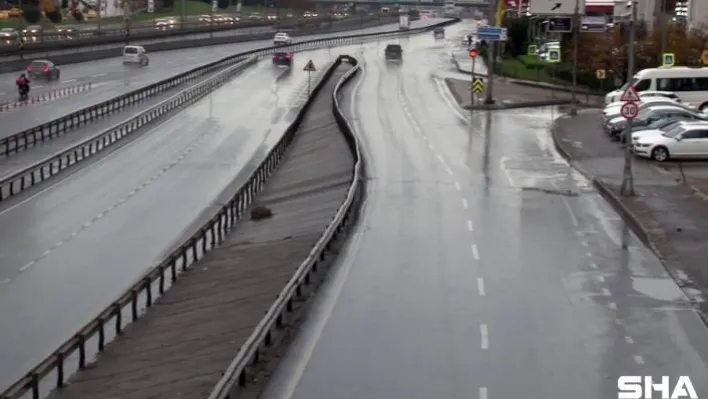 İstanbul'da boş kalan yollar havadan görüntülendi