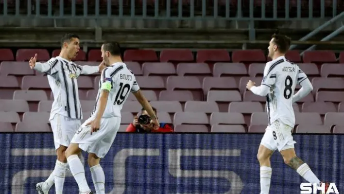 Juventus deplasmanda Barcelona'yı 3-0 mağlup etti