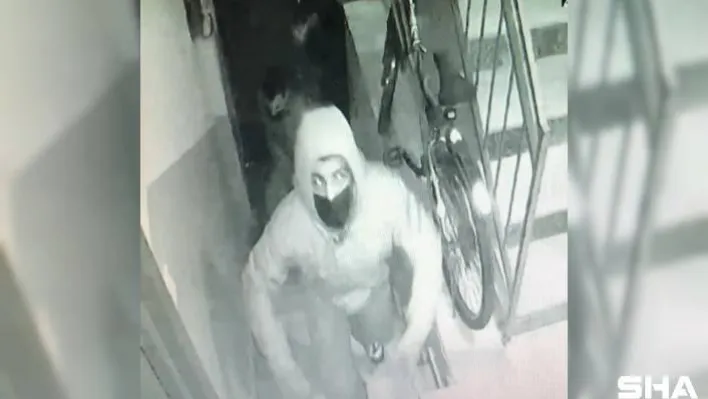 (Özel) İstanbul'da evi içeridekiler uyurken soyan maskeli hırsızlar kamerada