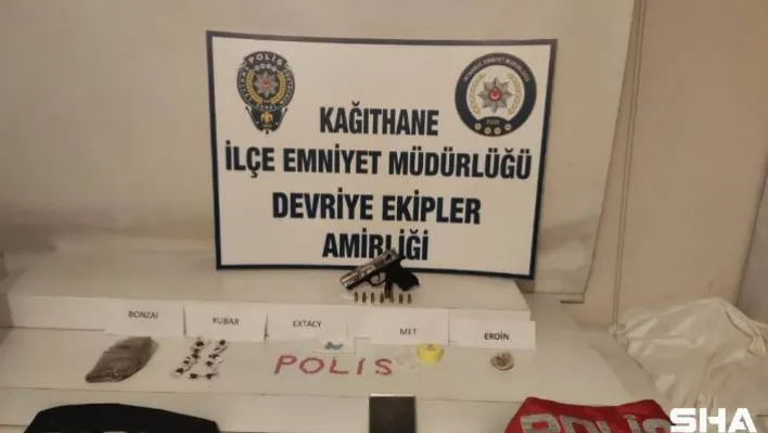 (Özel) İstanbul'da kavga ihbarına giden polisin bastığı evden uyuşturucu fışkırdı