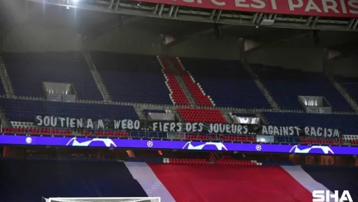 Parc des Princes'e ırkçılık karşıtı pankartlar asıldı