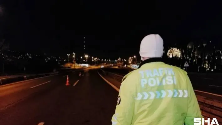 Sokağa çıkma kısıtlaması denetimleri gece boyunca devam etti