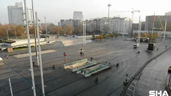 Taksim Meydanı boş kaldı