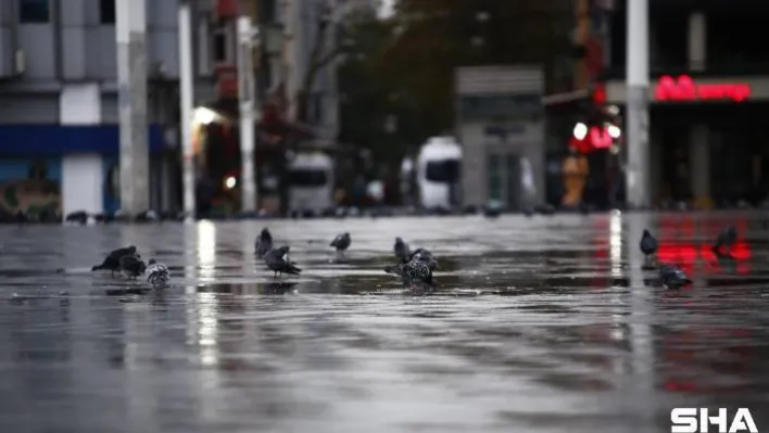 Taksim Meydanı ve İstiklal Caddesi boş kaldı