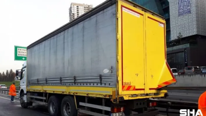 Basın Ekspres yolunda feci kaza: Bariyer ok gibi saplandı