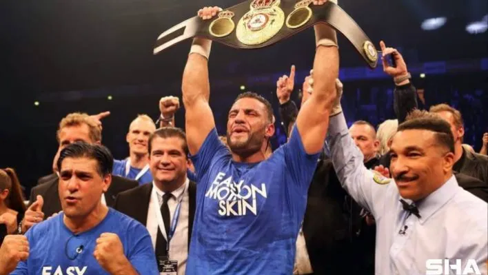 Dünya şampiyonu Mahmoud Charr, enerji depoluyor