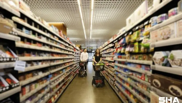 Migros ve CarrefourSA 34 mağaza için anlaşma imzaladı