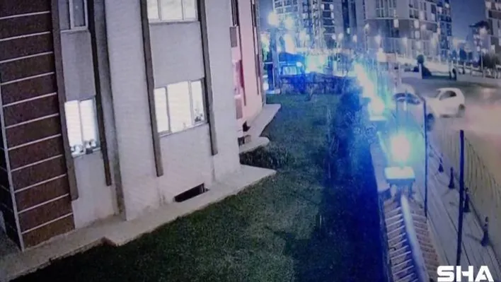 (Özel) Pendik'te bir kişinin yaralandığı kaza güvenlik kamerasında