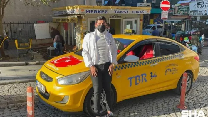 (Özel) Taksici, bulduğu para dolu cüzdanı sahibine teslim etti