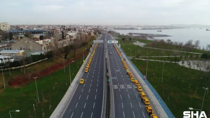 Taksimetre kuyruğu Yenikapı Etkinlik alanından Kazlıçeşmeye kadar uzadı