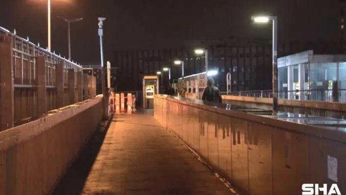 Yeni yılın ilk gününde meydanlar ve yollar boş kaldı