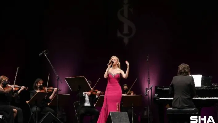 14 Şubat'ta 'Zamansız Aşk Şarkıları' İş Sanat'ta