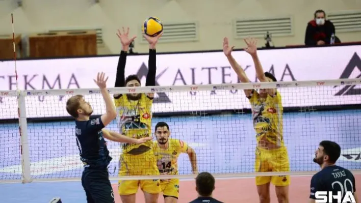 AXA Sigorta Efeler Ligi: Altekma: 3 - Arhavi Voleybol: 0