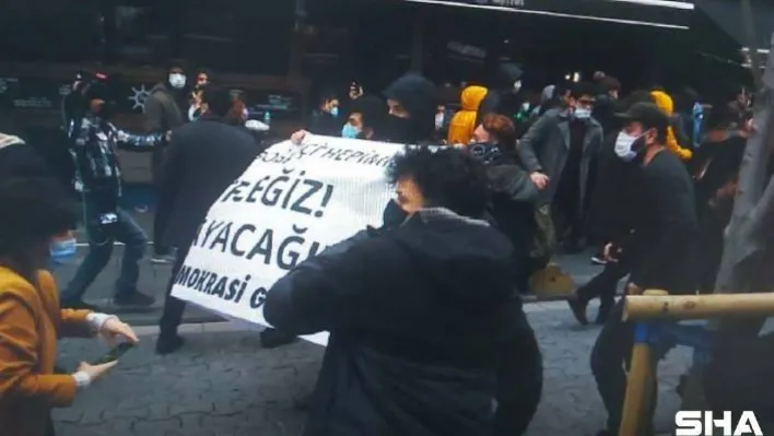 Boğaziçi Üniversitesinde protestolarında polis araçlarına saldıran 5 kişi yakalandı