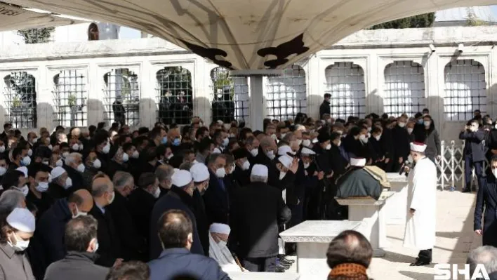 İlahiyatçı Muhammet Emin Saraç son yolculuğuna uğurlandı